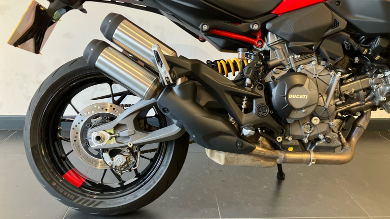 Ducati Monster Plus 937 Red (20MY)